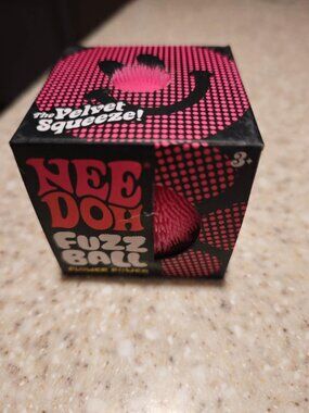 NeeDoh Fuzz Ball Flower Power Novelty Fidget - Pink